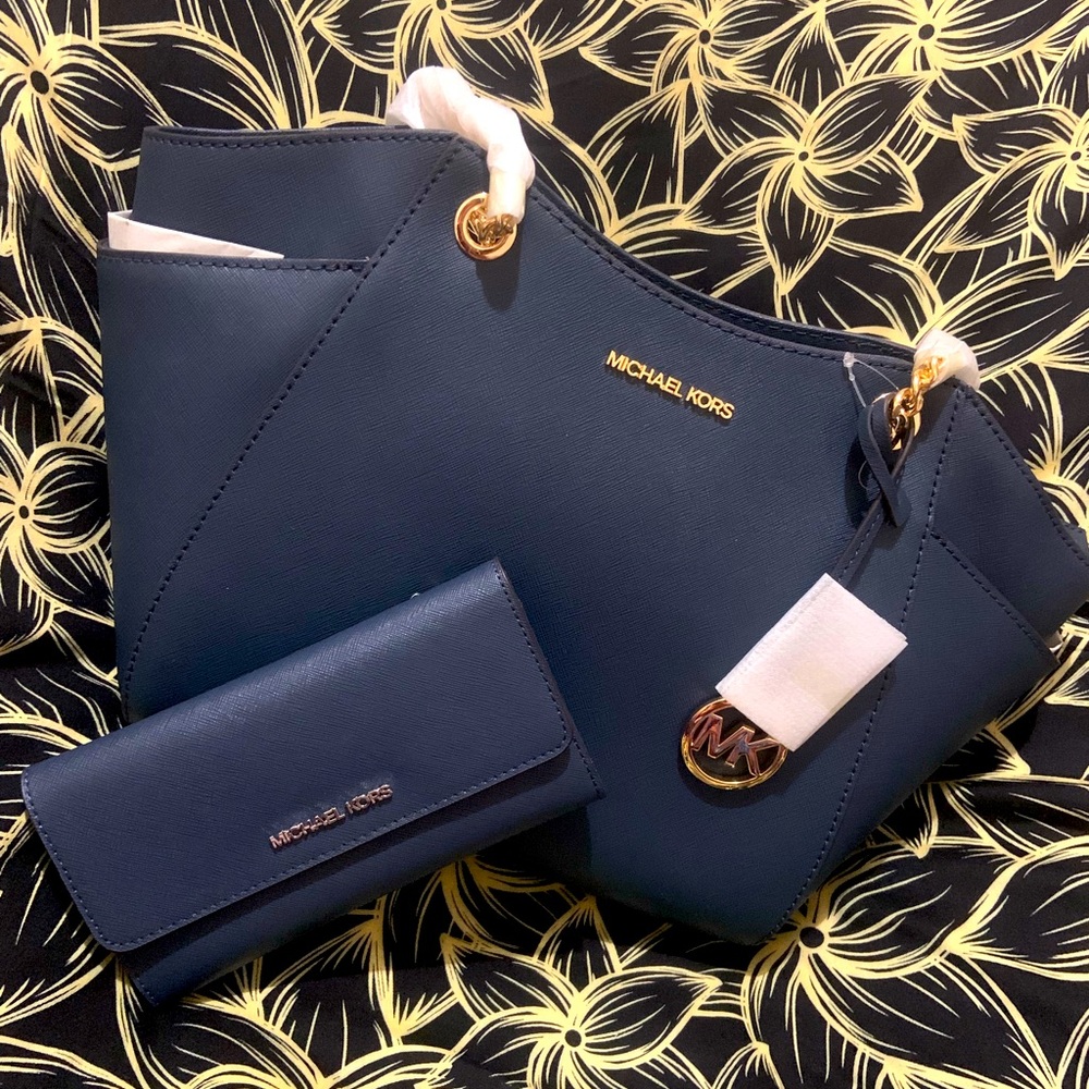 💯 Michael Kors Bundle